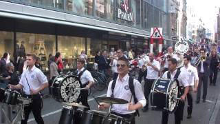 Stenzer Gugge Basel @ 50 Joor Freyi Guggemuusige Basel Parade (03.10.2015)