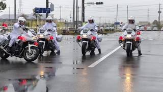 埼玉県警交通機動隊の白バイ演技