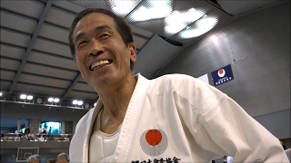 A sixty-year-old Karate man's amazing high kick!
