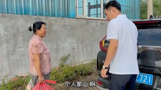 九三延边州庆放假，后备箱装满礼品回婆家，店铺交给妹妹放心走！