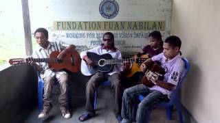 Blind musicians at Fuan Nabilan sing Dame (peace)