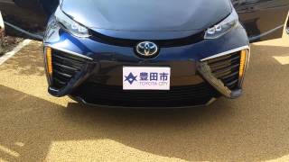 TOYOTA MIRAI ハザードランプ点滅