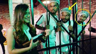 రేయ్ ఆ చూపు ఏంట్రా😂: Ashu Reddy At Gismat Jail Theme Mandi at Dilsukhnagar | Daily Culture