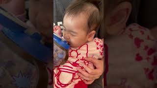 初めてストローマグでお茶を飲んだら、、、#shorts #baby