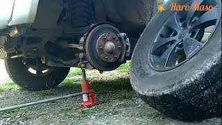 How to remove and install a Wheel on a 4WD car