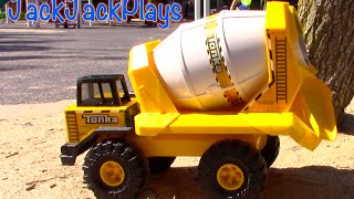 Construction Truck Pretend Play for Kids! | Tonka Cement Mixer and Bulldozer Toys | JackJackPlays