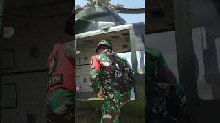 Sensasi Naik HELIKOPTER Tempur TNI AD #helicopter #tniad #helikopter #tni #shorts