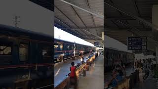 รถท้องถิ่นขบวนที่ 427 นครราชสีมา 14.20 น. - อุบลราชธานี 20.15 น. #train #railway #thairailway