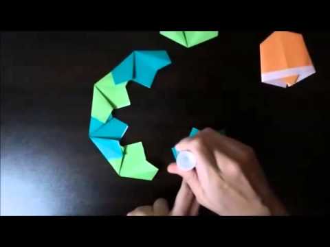 ORIGAMI Christmas wreath(Xmas)How to make (折り紙のクリスマスリース) ORIGAMI Christmas wreath(Xmas)How to make (折り紙のクリスマスリース)