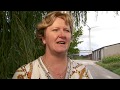 Reportage door KBC Farmcafe over ervaring landbouwers met een middelgrote windturbine.