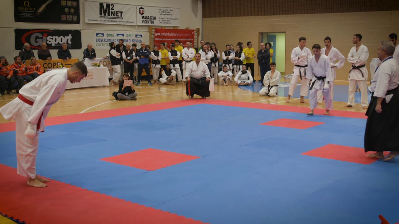 51^ COPPA SHOTOKAN - Finale Kumite A Squadre Maschile - YouTube