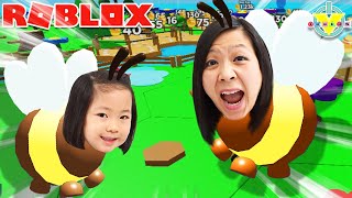 BZZZZZ! We're the fastest Bees in the Hive!! Let's Play Roblox Beehive with Kate \u0026 Mommy