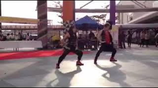 RikiMaru's dance performance with friends in 2014