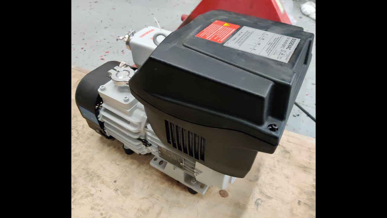 Leybold Sogevac SV40BI 960362V01 Single Phase Rotary Vane Vacuum Pump ...