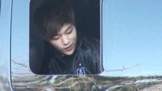 [Fancam] 120311 Myungsoo wave to fans after K Collection in Seoul Event