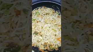 ഇത് ഇഷ്ടപ്പെടാത്ത കുട്ടികൾ ഉണ്ടോ #Chicken noodles#easy #cooking #youtubeshorts