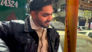 Bhai burger ka intazar kr rhe hai besabri se😂😂 #vlog #support #fame #wonderers #unique