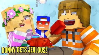 Little Leah MAKES LITTLE DONNY JEALOUS... Minecraft