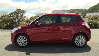 How to move in reverse in a manual car