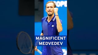 Medvedev OUTWITS Djokovic! 👏