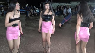 PERO Q HERMOSA PRINCESITA ASISTIO A ESTE MEGA BAILAZO DE LUJO EN NUEVO GALEANA GRO Y BIEN LE ZAPATEA