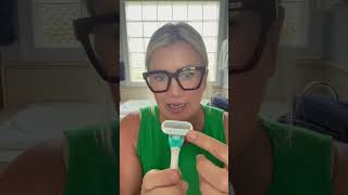 Gillette Venus Tropical Disposable Razors for Women - Perfect for a Smooth, Refreshing Shave!