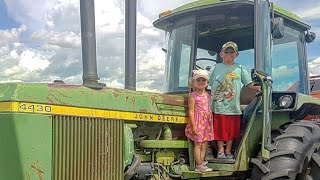 Baling and selling hay and trying a brand new tractor!