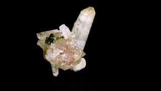 Fluor-uvite - uvite tourmaline and magnesite on quartz - Brumado, Bahia, Brazil - 103173