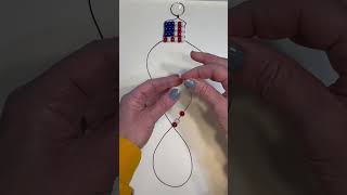 How to make a Pony Bead Flag🇺🇸Happy Election Day🇺🇸 #diy #diybeadedjewelry #ponybeads