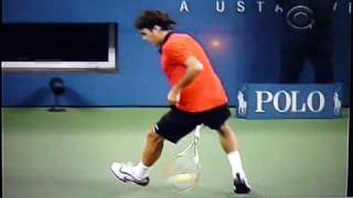 Amazing shot by federer vs Djokovic through the legs - US open Semi-Final 2009