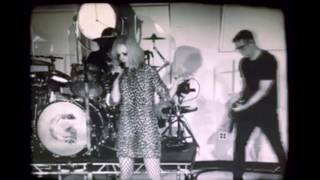 Garbage - Empty (Live at East West Studios)