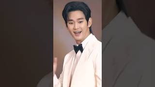 Kim soo hyun saat menghadiri acara karpet merah ‘AAA 2024 di thailand #kimsoohyun