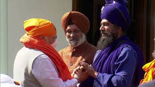 Distinguished members from Sant Samaj and Sikh community meet PM Modi