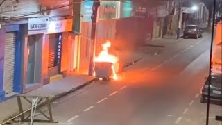 Depois de remexer o lixo, homem coloca fogo em contêiner em Manhuaçu.