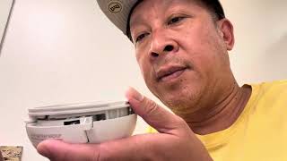 Smoke detector. How to replace battery on a first alert smoke and carbon monoxide detector.
