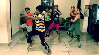 GAT GAT KARKE PEE JANA | dance cover | Dreamgirl | Ayushmann khurana  | Nushrat  | Meet bro Bhangra