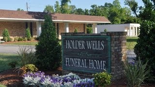 Holder-Wells Funeral Home - Funeral Services in Moss Point, MS