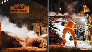 Auf einem Supermarktparkplatz in Berlin-Tempelhof sind zwei Autos ausgebrannt