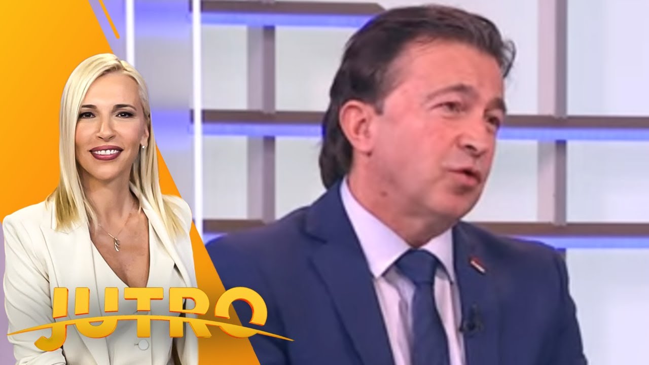 Prelistavanje štampe Sa Miroslavom Bjegovićem I Dušanom Stojakovićem