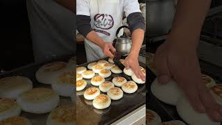 天母最便宜棒棒的粥餅倫「宋江餡餅粥」，牛肉餡餅跟神一樣 (Songjiang pie porridge)