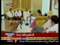 tv5 vishalandhra and andhra leaders meet ys vijayamma