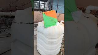 Two Kite looting from water tank 😨।। #shorts #kitelooting #kiteflying #kitelover #kite #patang