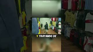 Hombre Encerró a Delincuentes en Tienda de Ropa