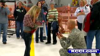 Airman surprises girlfriend on return home