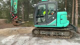 Köp Grävmaskin Kobelco SK75SR-3E på Klaravik