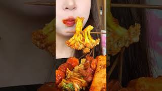 Niuniu eats fried skewers with brush sauce, hot and sour noodles#foodie#mukbang#shorts