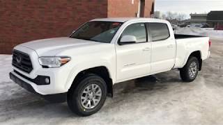 2019 Toyota Tacoma double cab SR5 - review of features and full walk around