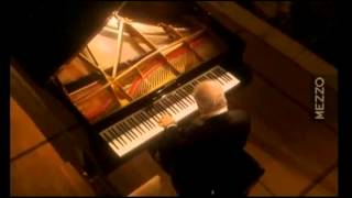 Beethoven Sonata N° 22   Daniel Barenboim