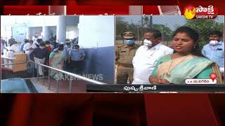 Vizianagaram :  Deputy CM Pushpa Srivani inspects Rythu Bazar - Sakshi TV