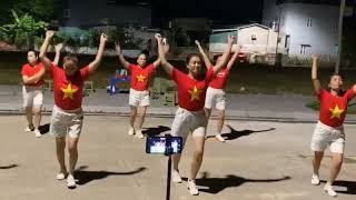 Rừng xanh vang tiếng ta lư dance.